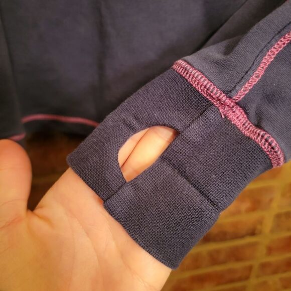 Tommy Bahama Jen & Terry Full Zip size large - Picture 3 of 6